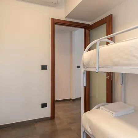 דירה 350mt Sea Apt. With A/c, Balcony & Free Parking *